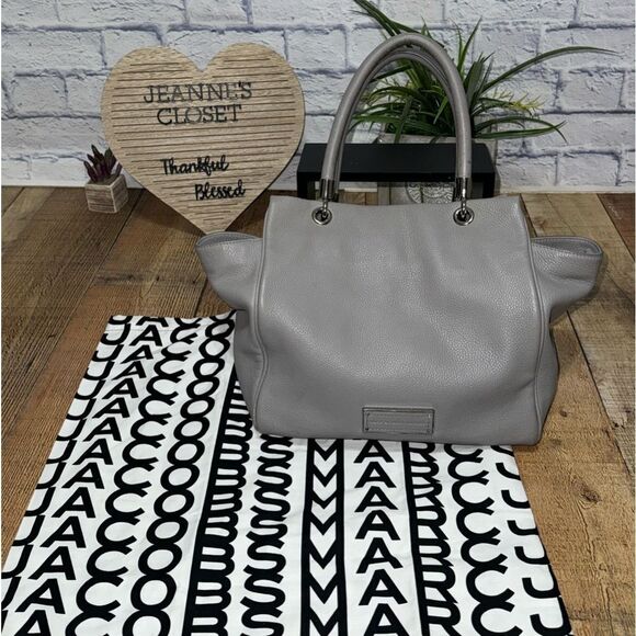 Marc by Marc Jacobs Too Hot to Handle Bentley Tote Cement Gray - Picture 1 of 16